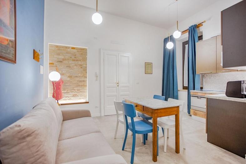 Villino Mari Camere Con Parcheggio Privato Gratuito Ascoli Piceno Exterior foto